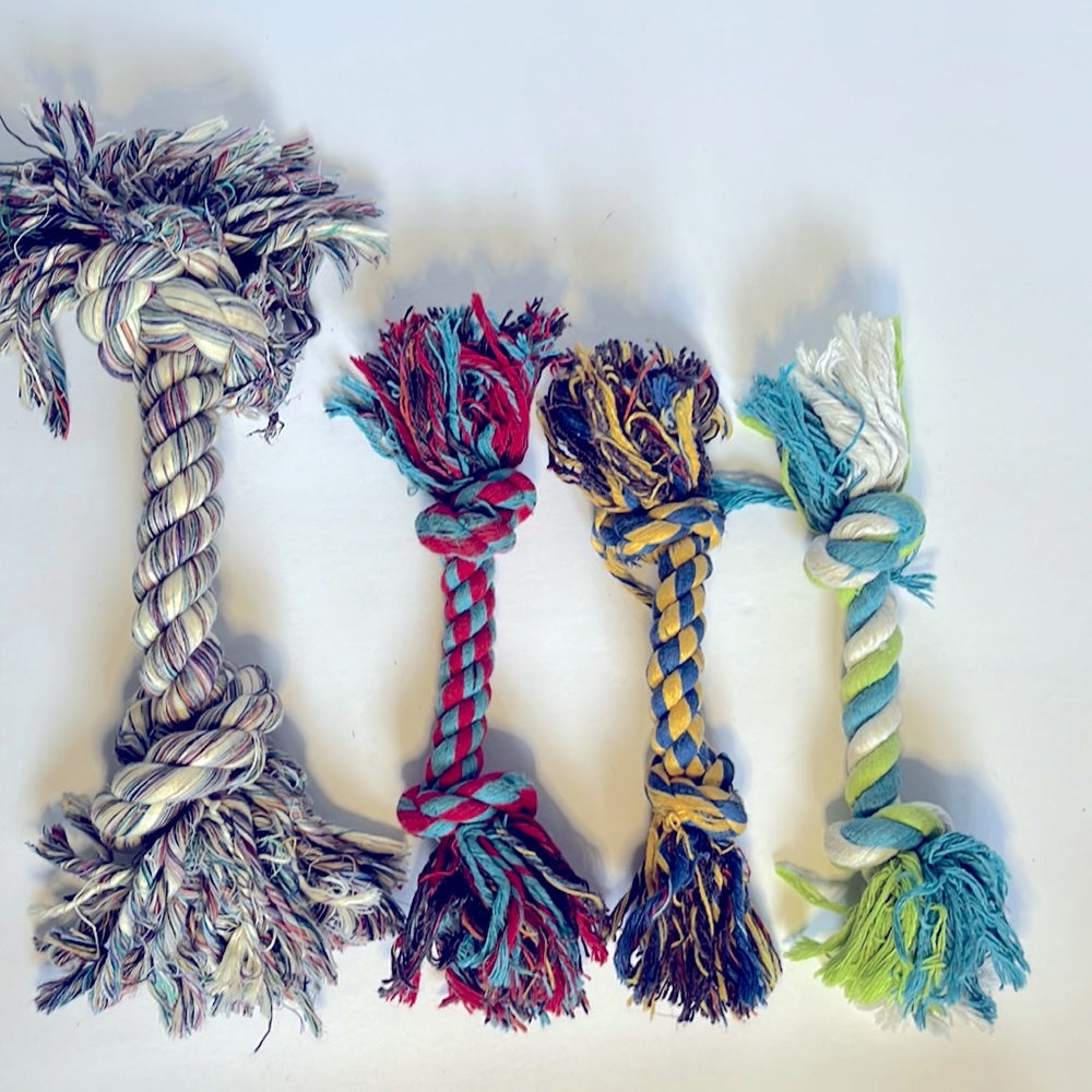 Dog Rope Bone 2 Knots Chew Toys Bundle of 4 Rope Bones - Picture 1 of 8